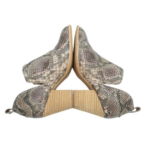 Jeffrey Campbell Rosalee Taupe Gray Snake Print Leather Western Bootie Size 8.5 - Picture 11 of 16